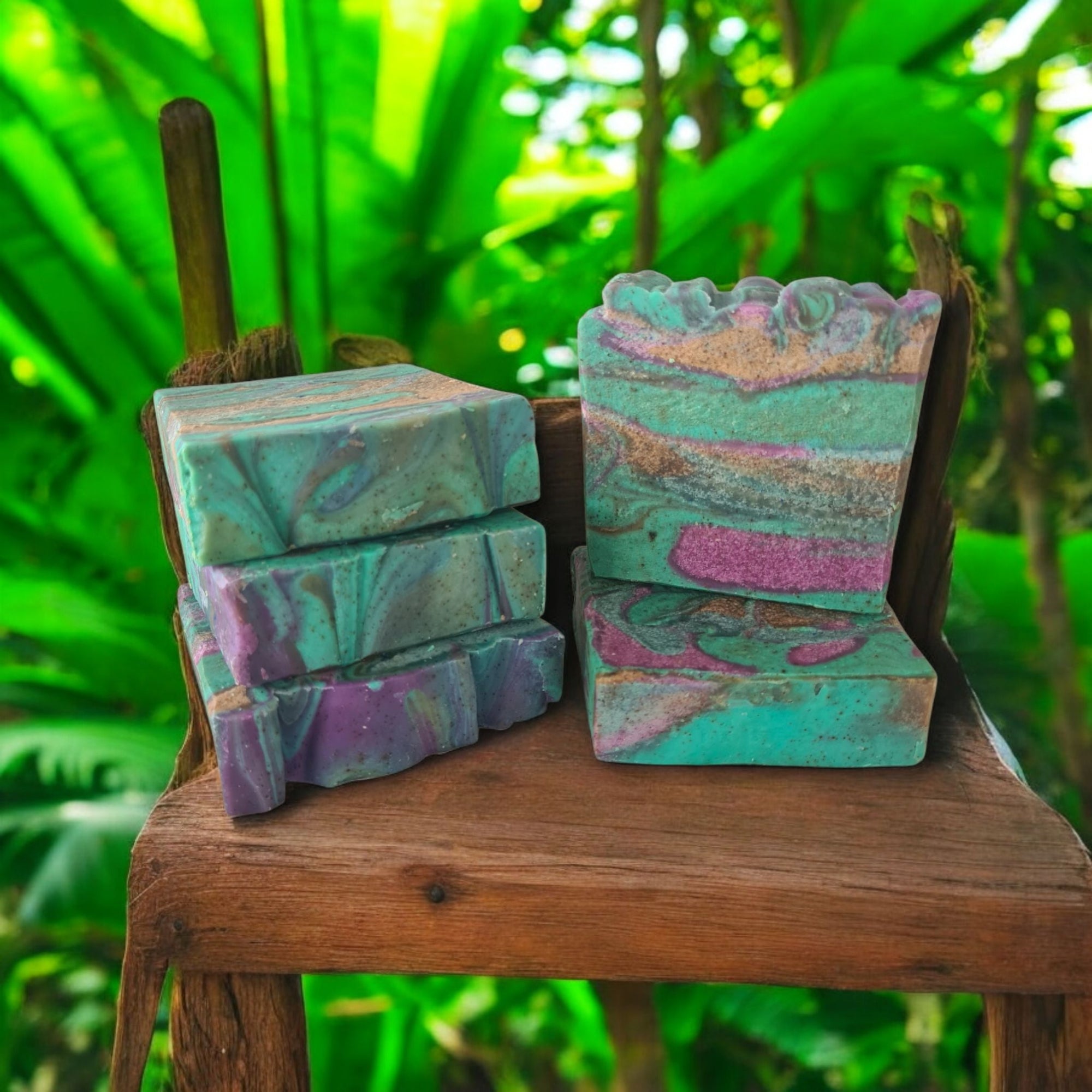 Teak wood and cardamom 120 gms